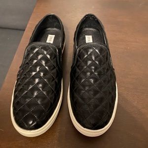 Steve Madden Slip on sneakers